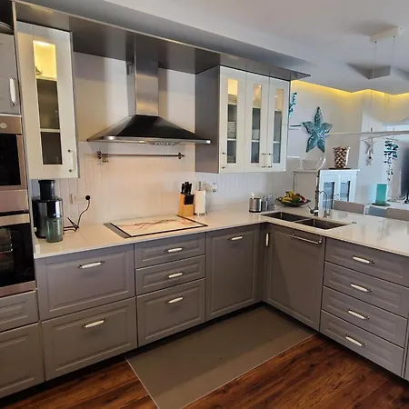 بيت للعطل Haus Mit Meerblick By Interhome *